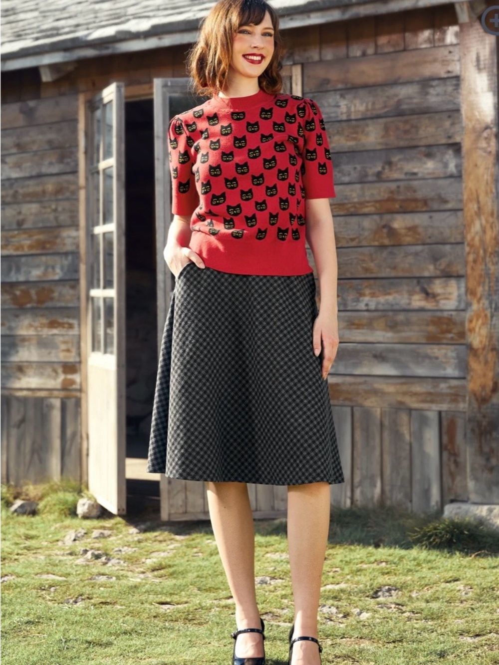 ModCloth Retro Radiance Puff Sleeve Sweater in Catnip Crimson. EUC. Sz M - Picture 3 of 5